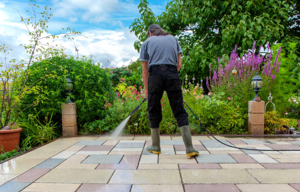 Professional Pressure Washing Services in Eagle Lake, FL